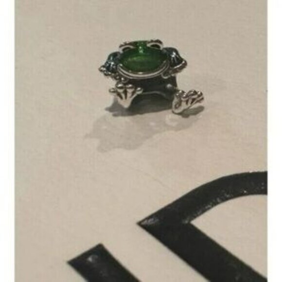 PANDORA climbing frog charm S925 ALE - Picture 3 of 4
